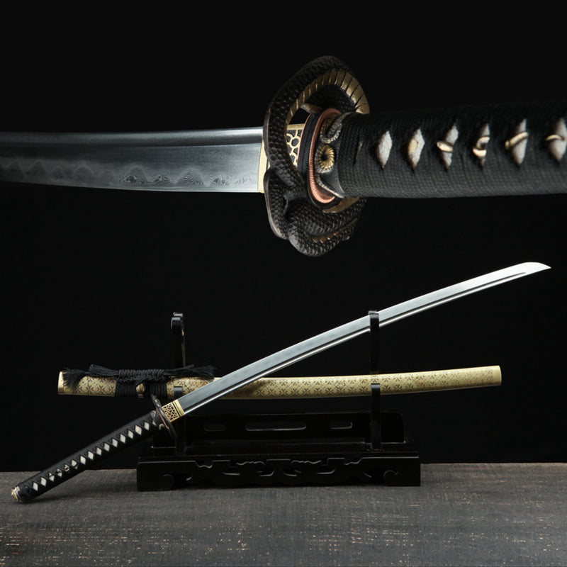 Katana Coiled Snake Damascus Folded Clay Tempered Yellow Saya 盤蛇 | KatanaSwordArt Katana For Sale